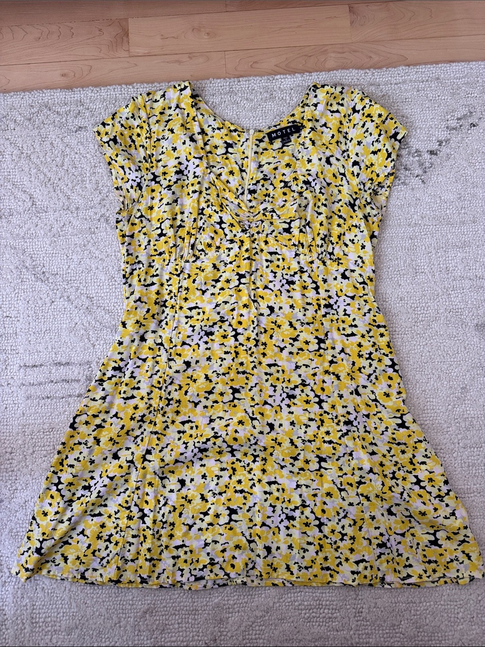 Motel Rocks Yellow Floral Short Sleeve Dress
